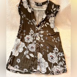 Dark green sleeveless top